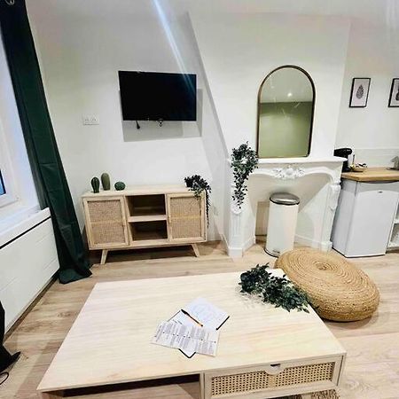 Apartamento Les Orchidees Ruan Exterior foto