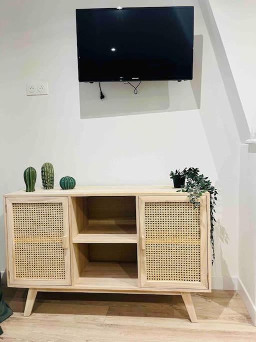 Apartamento Les Orchidees Ruan Exterior foto