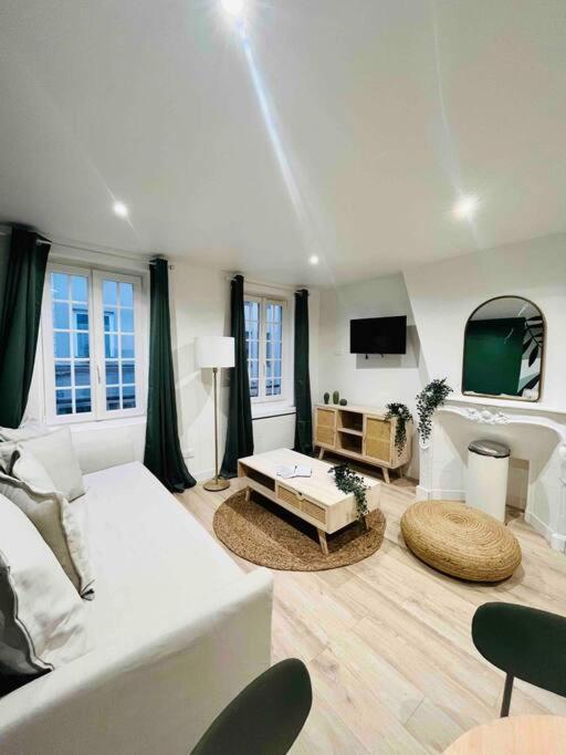 Apartamento Les Orchidees Ruan Exterior foto